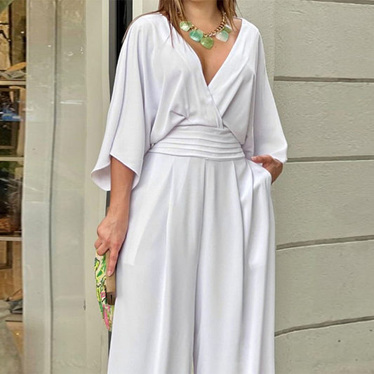Elegáns női V-nyakú, széles lábú jumpsuit