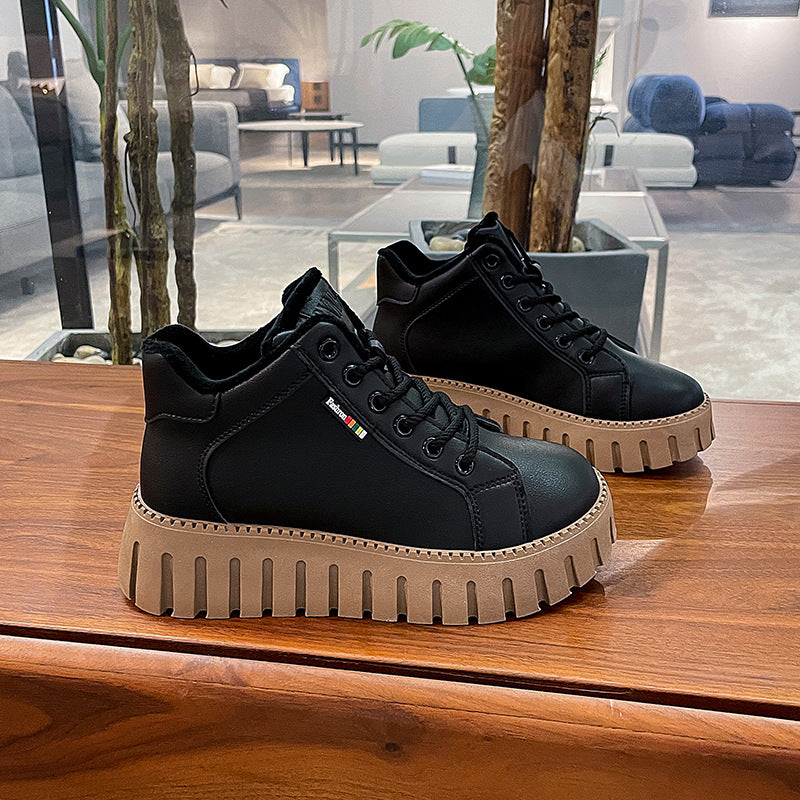 2023-as népszerű vastagtalpú mélyen dekoltált csizma