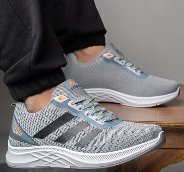 Kényelmes Adidas® 2025 cipők