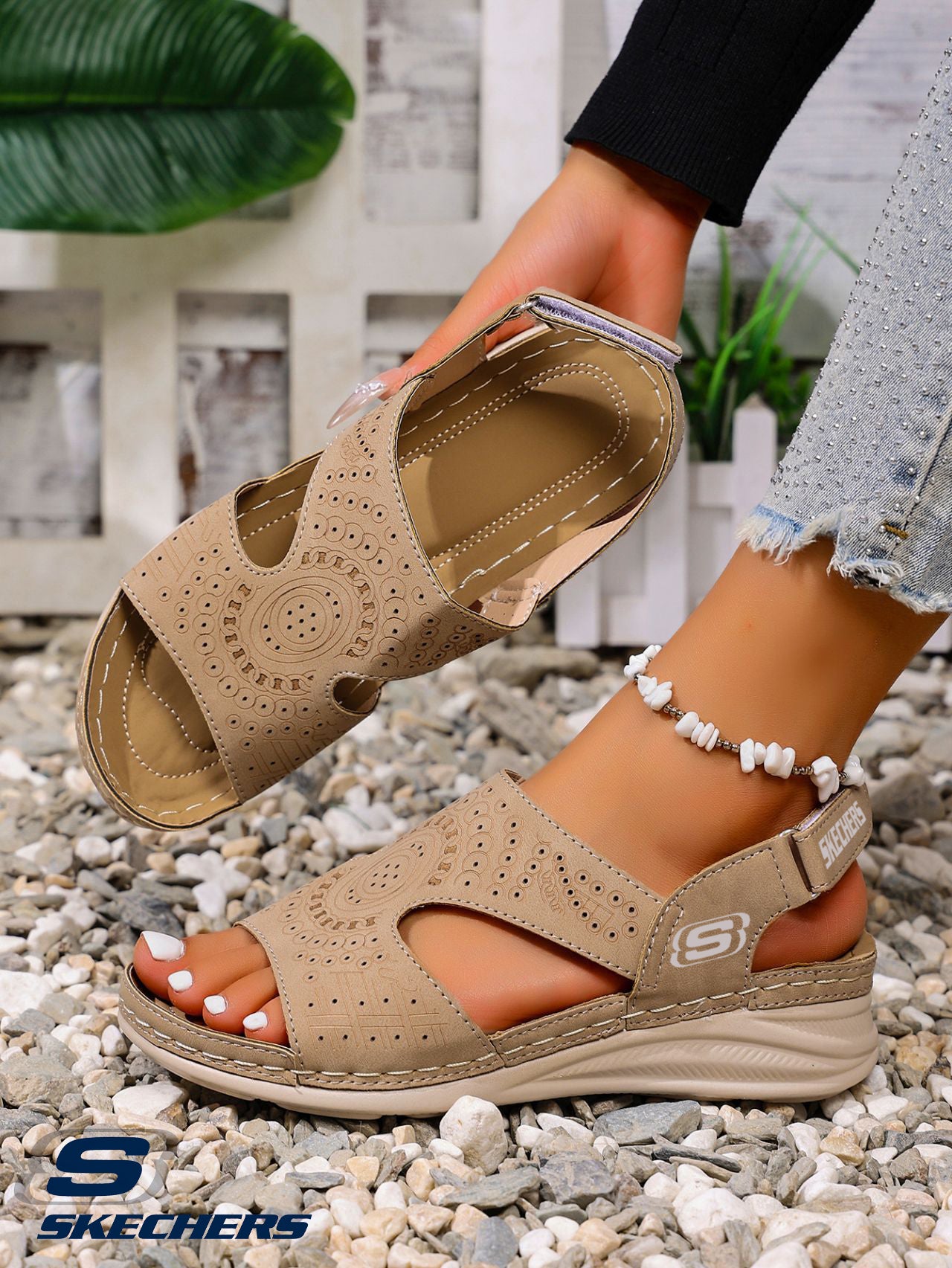 SKECHERS® Hollow strandszandálok