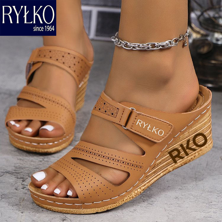 Ryłko@2025 új, masszázzsal ellátott, ék alakú szandál