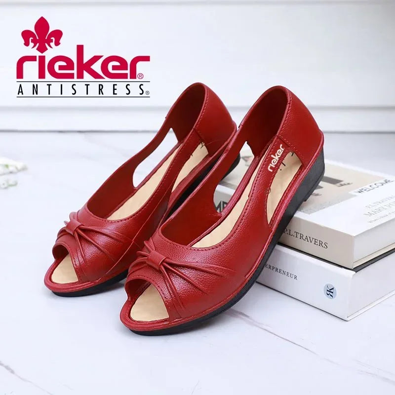 A Rieker legújabb stílusos és kényelmes bőr szandáljai