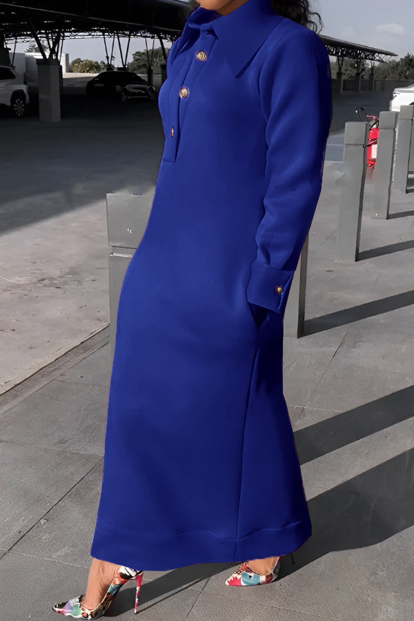 Alkalmi, egyszínű hajtókás félgombos ruha