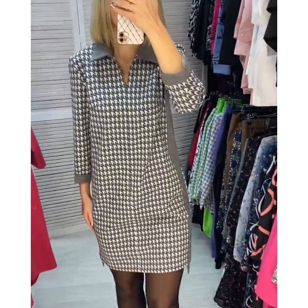 Kockás ruha hosszú ujjal és zsebekkel