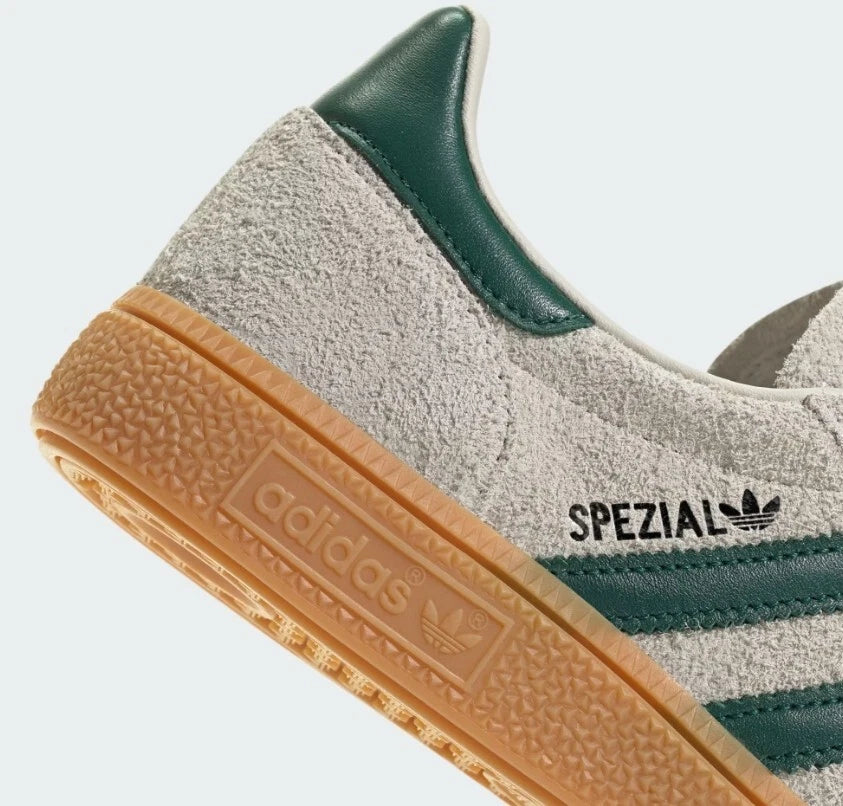 Kényelmes Adidas® 2025 cipők