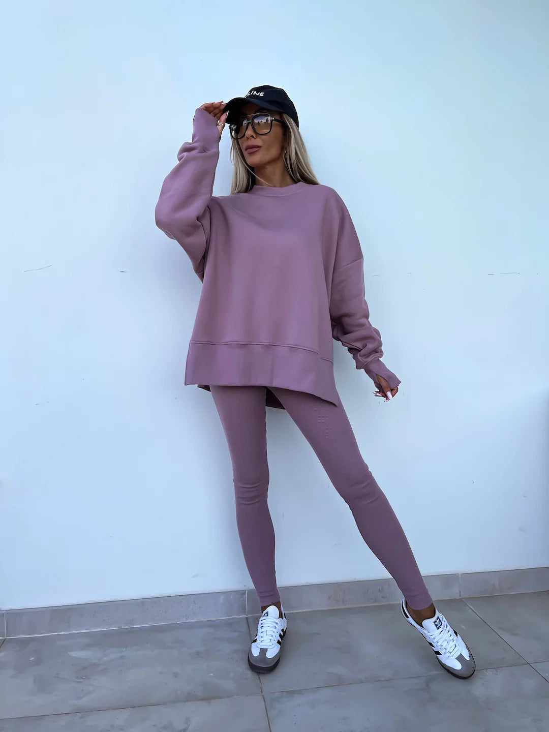 Kényelmes oversize pulóver és leggings szett