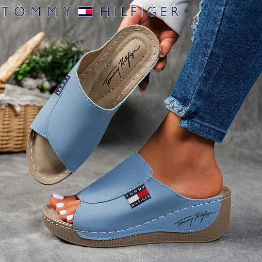 🔥Utolsó akció 50% kedvezménnyel - kényelmes női bőrpapucs vastag talppal és lábboltozat-támasztással