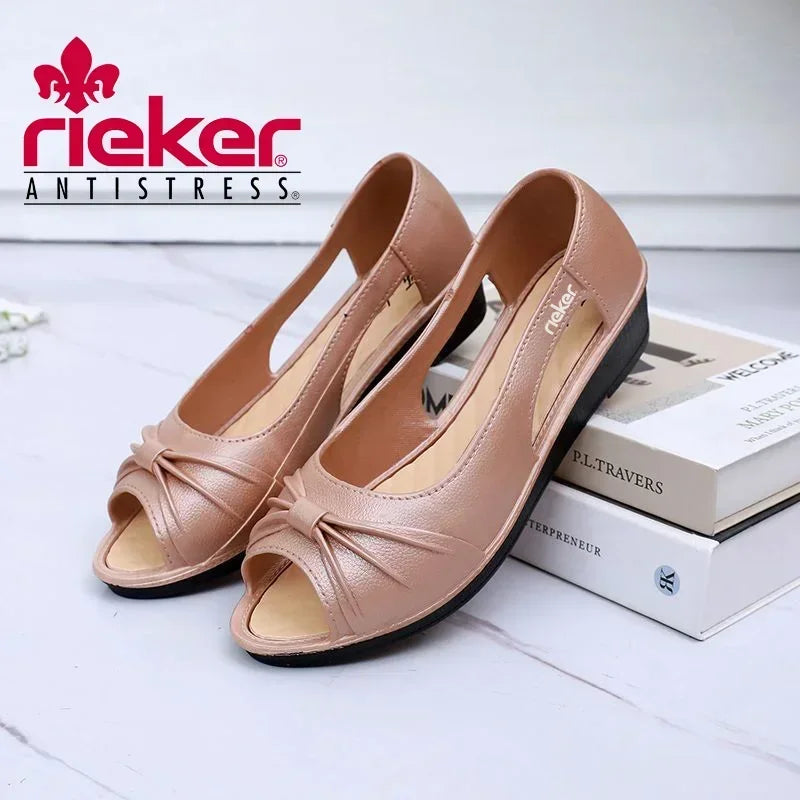 A Rieker legújabb stílusos és kényelmes bőr szandáljai