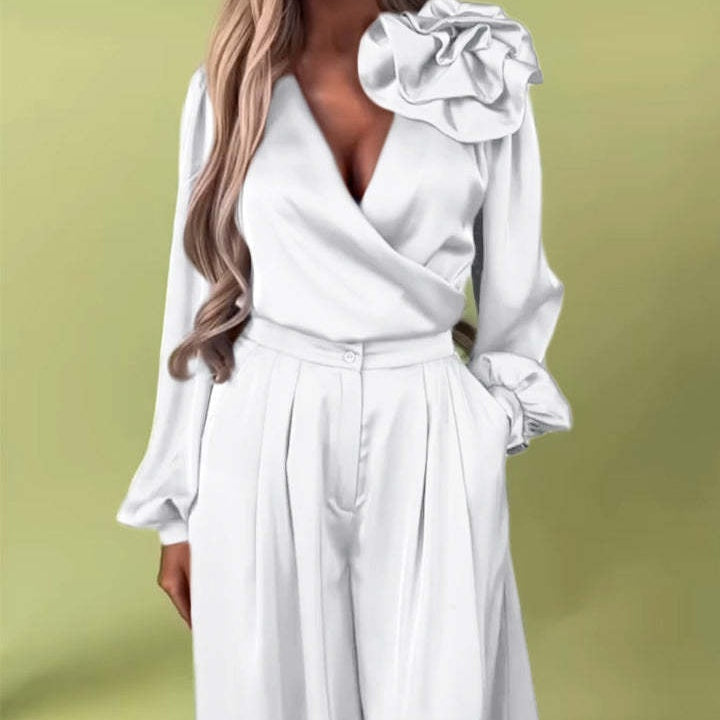 2 részes szett V-nyakú felső és széles szárú női nadrág