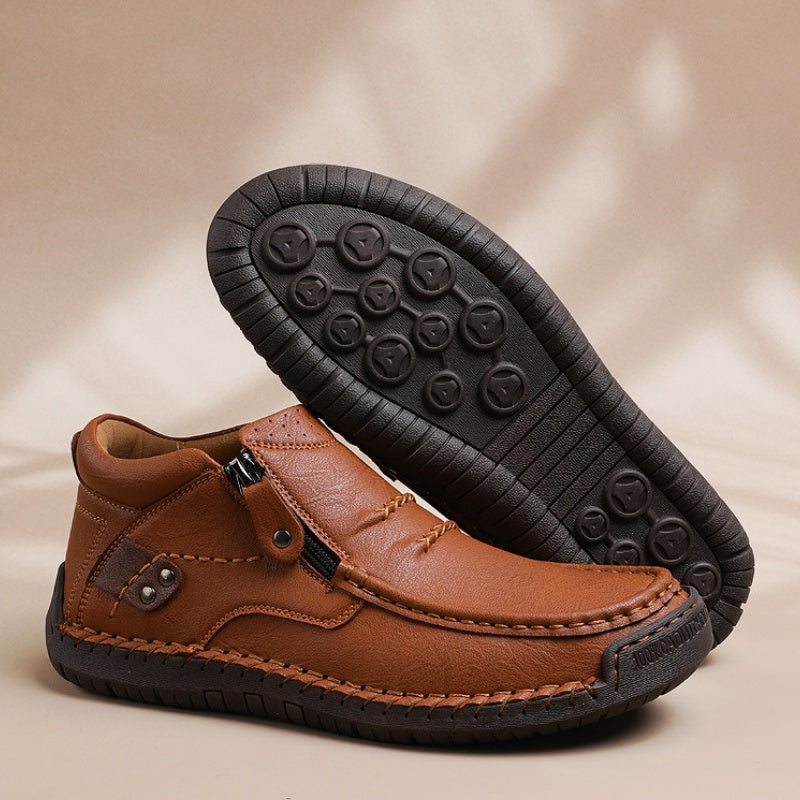 Férfi kézzel készített bőrcipők