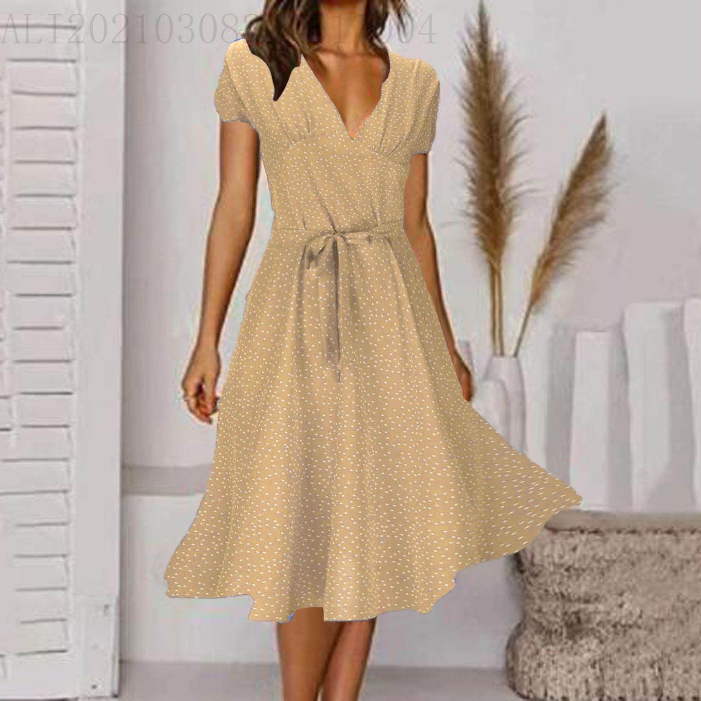 Szexi virágos ruha 2023-as rövid ujjú nyakkivágással