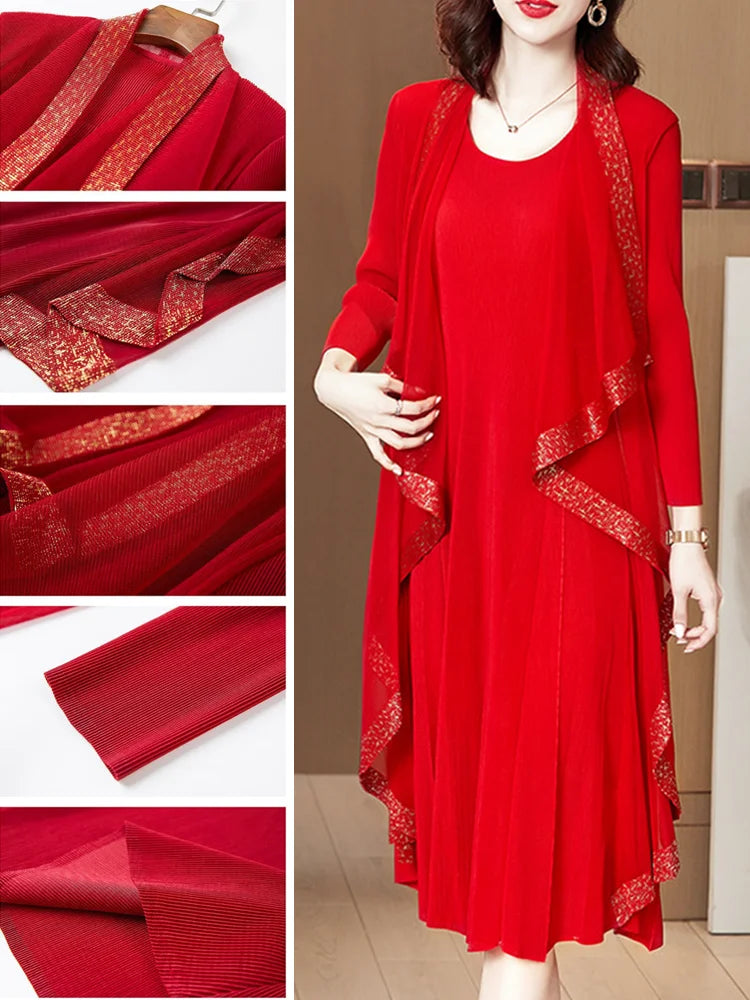 Rakott vintage ruha arany díszítéssel