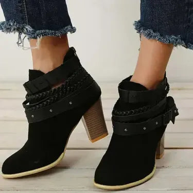 👢【35-43】2023 Új nagyméretű női téli csizma hegyes orrú magassarkú elegáns cipzáras szatén csizma