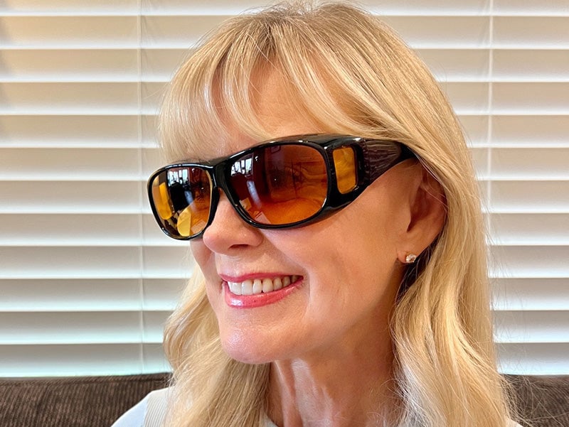 😎Fényszóró szemüveg "GlareCut" technológiával (Biztonságosan vezessen éjszaka)