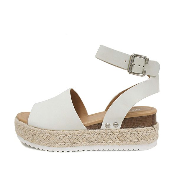 2023-AS NŐI SZABADIDŐ CSATOS SZANDÁL